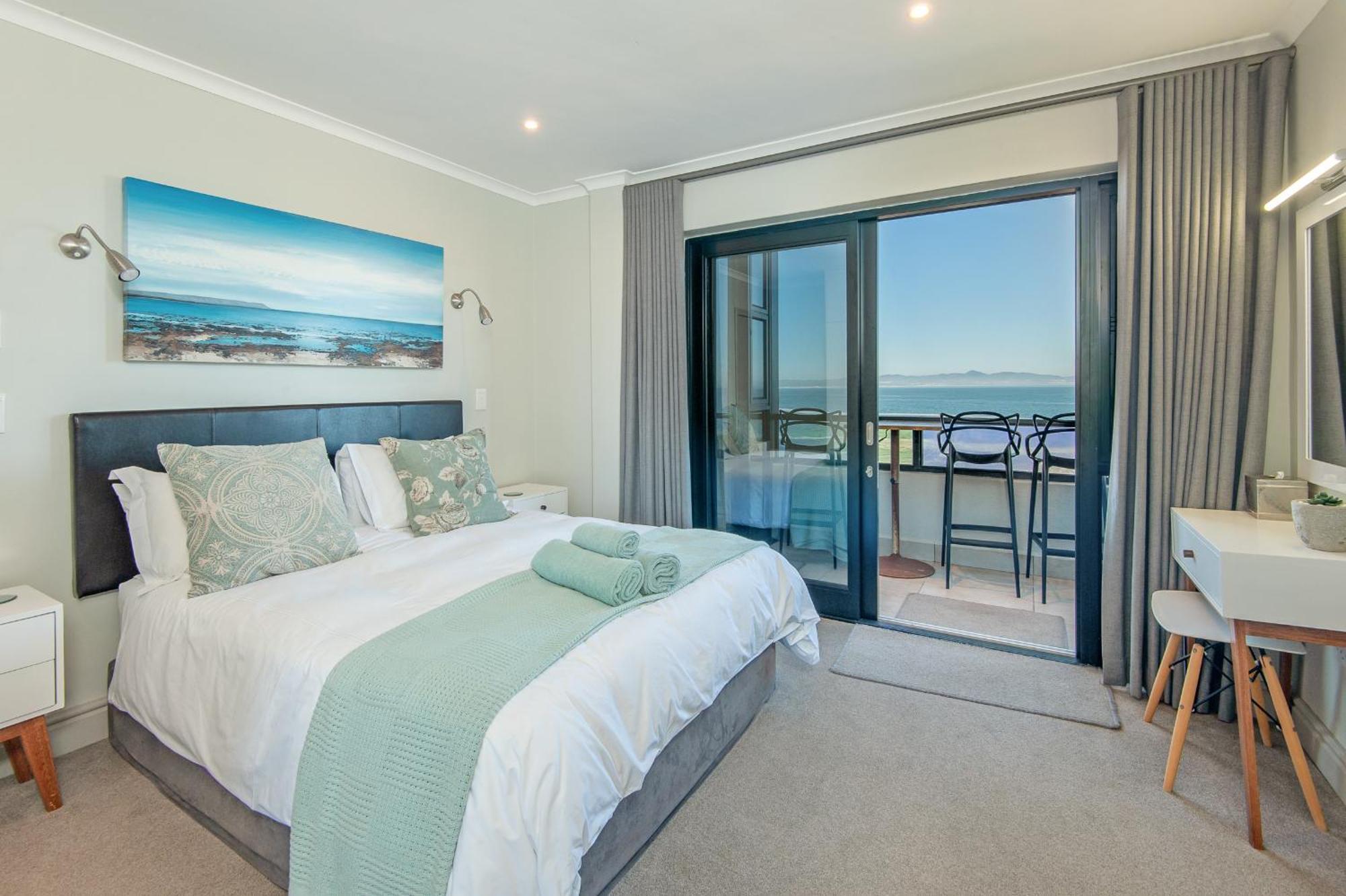 Walker Bay Luxury Seafront Apartment Hermanus Exterior foto